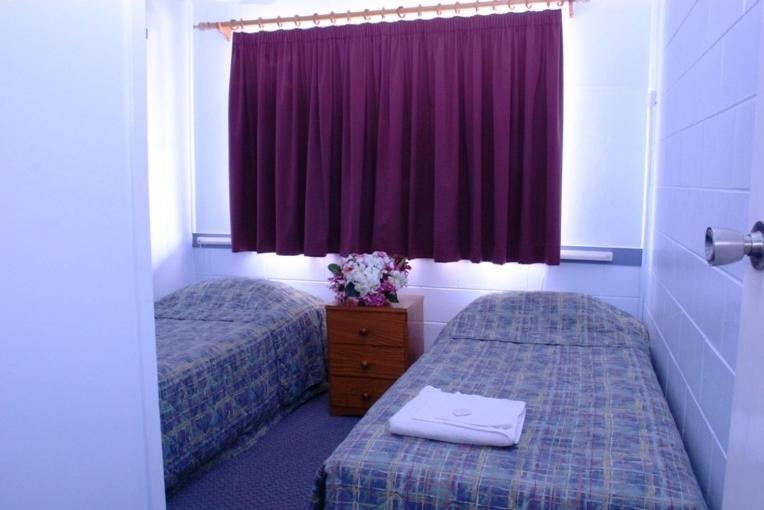Sky View Units Bowen Aparthotel Bilik gambar